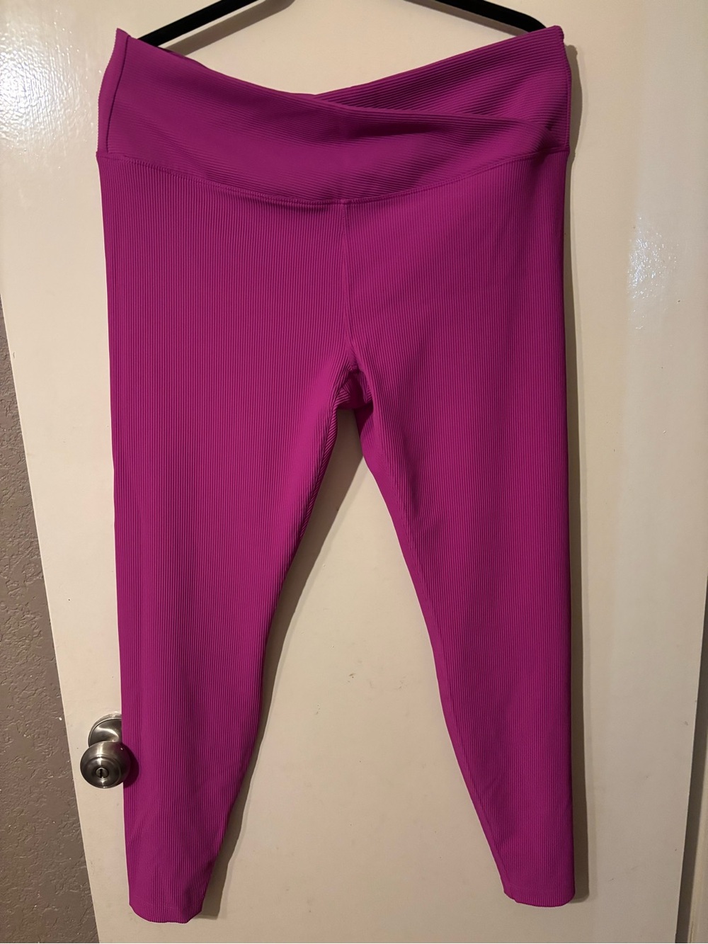Kids Ribbed Magenta Leggings